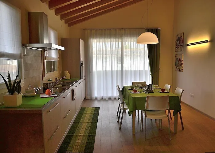 ريزيدينس كا فاربريس * Romano D'Ezzelino